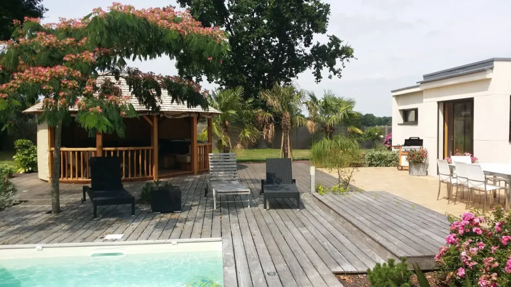 nos realisations amenagements exterieurs pergolas portail motorise car pot cloture et portail portillon et terrasse (37)